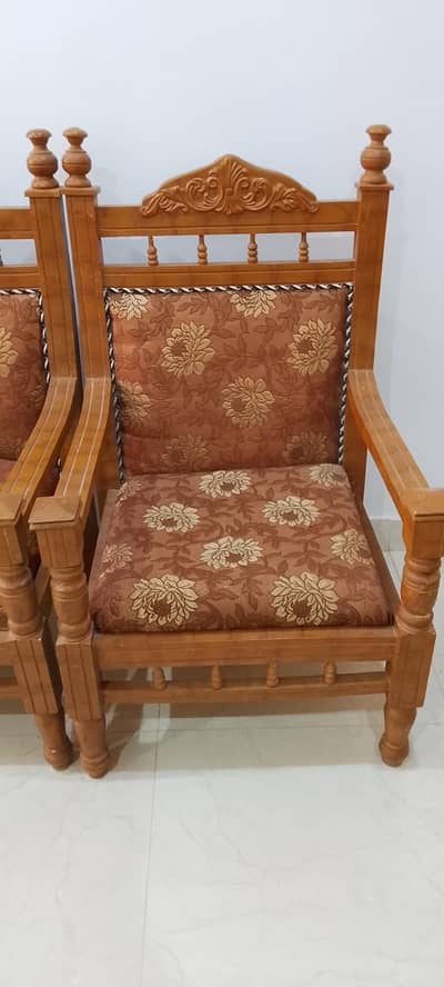 Five Seater Luxury Sofa set For Sale