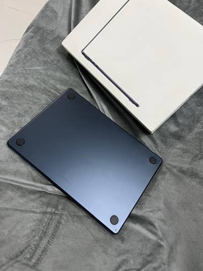 MacBook Air M2 15 inch 512GB