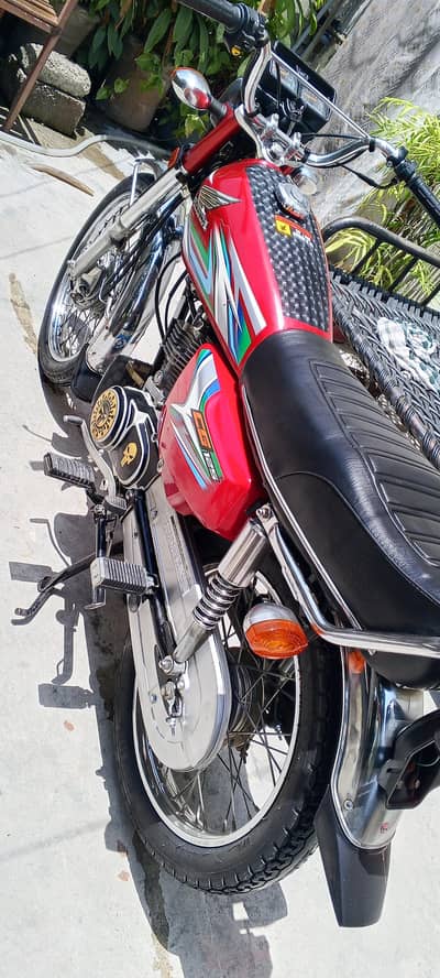 Honda 125 2023  Model lush condition also available on instalment