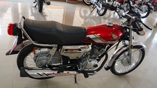Honda CG 125 2025 Model Self Start 26 Wala sticker