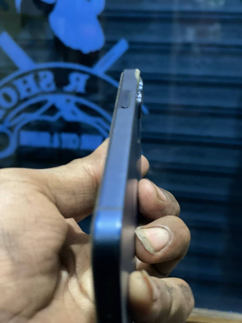 Apple iPhone 12 mini 0