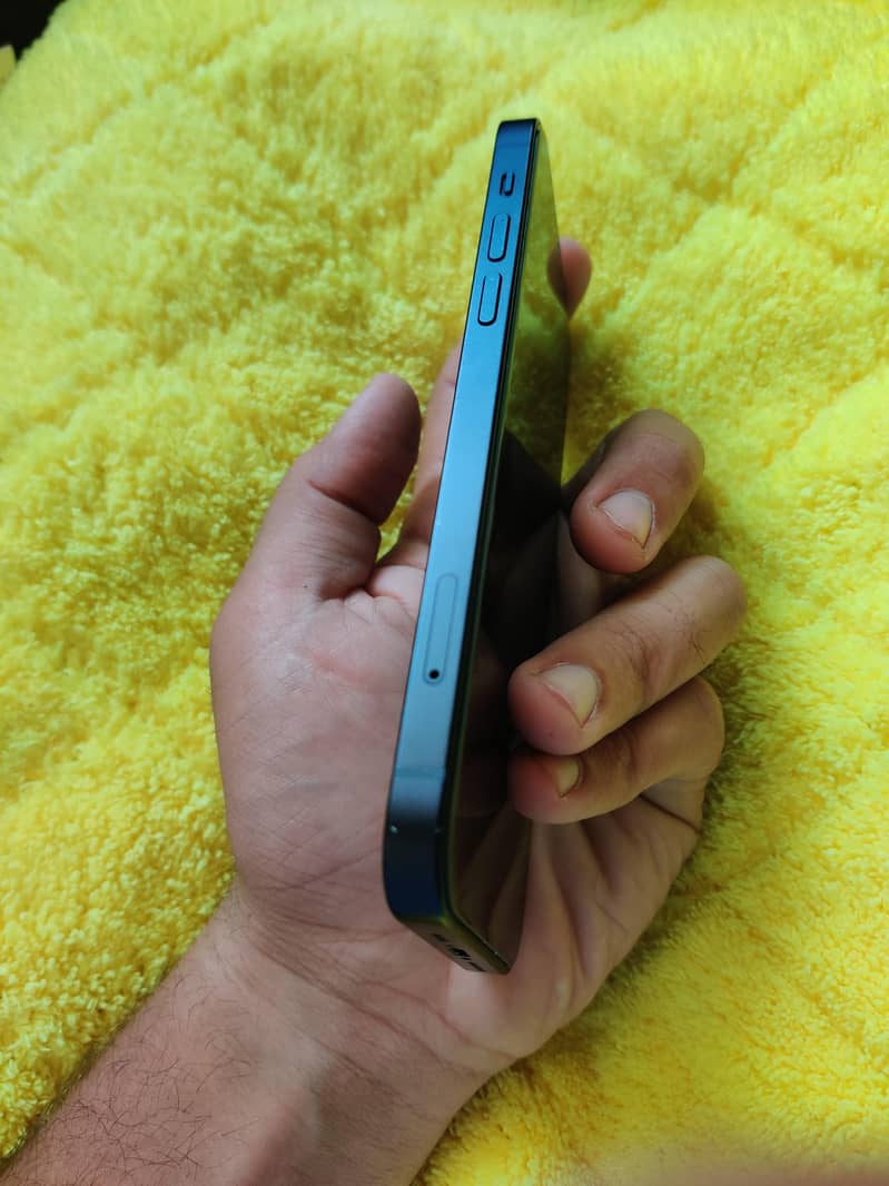 Iphone 12 3