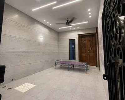 Best Options For Prime Location Upper Portion Is Available For rent In Central Park - Block C
