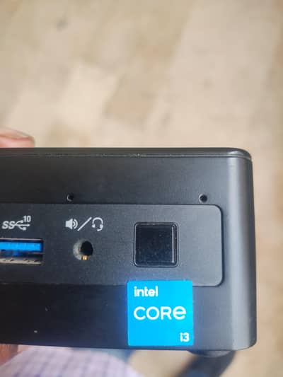 Viper NUC Mini PC 4x4 -  Core i3
