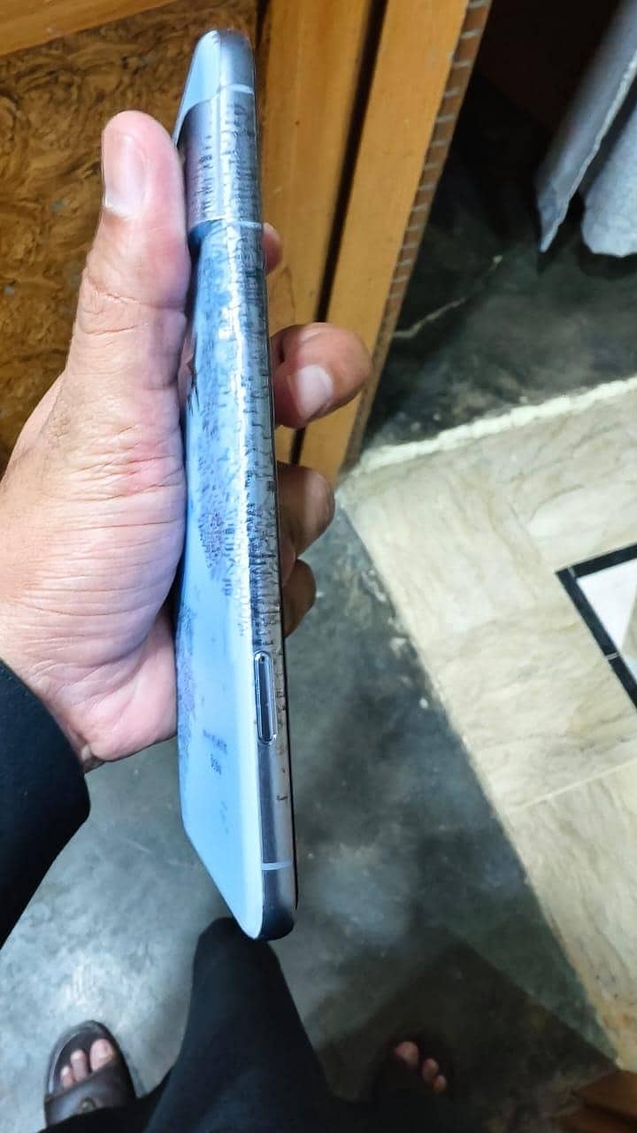 Google Pixel 8 Pro 4
