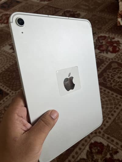 iPad A16 Cellular + WiFi Complete Box