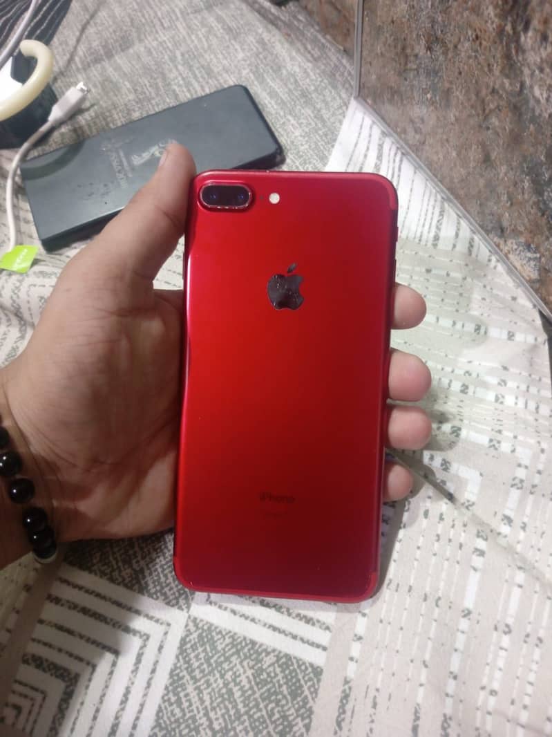 Apple iPhone 7 Plus 0