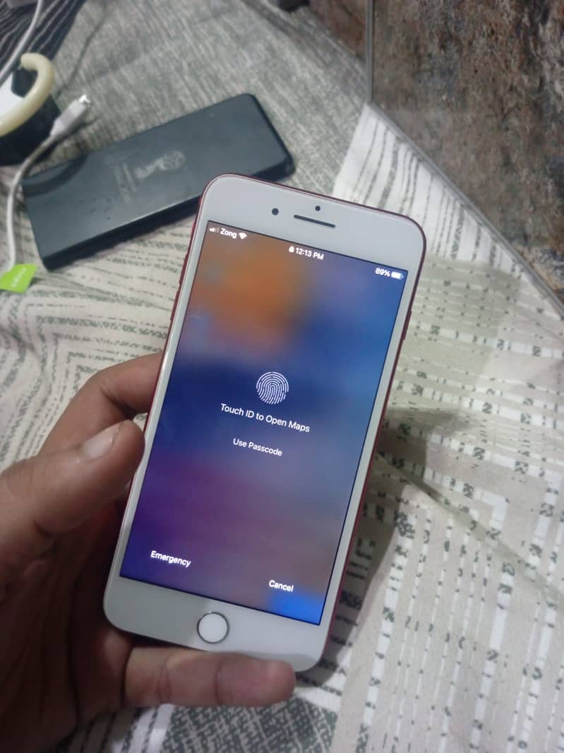 Apple iPhone 7 Plus 2