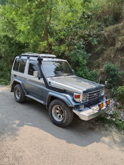 Toyota Land Cruiser 1989 3-Door Islamabad Number | Urgent Sale