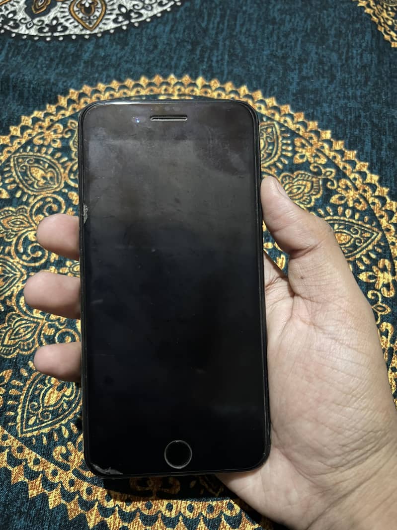 Apple iPhone 7 Plus 1