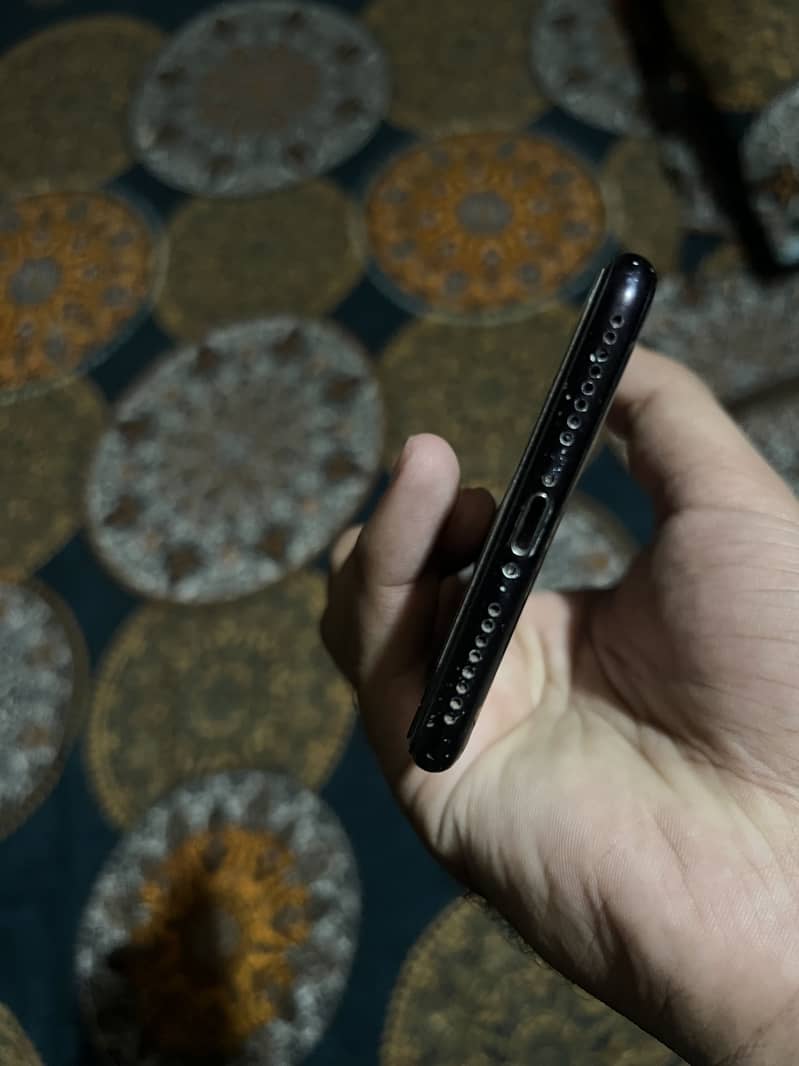 Apple iPhone 7 Plus 4