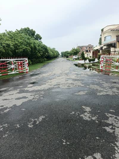 Facing Park Residential Plot 1 Kanal For sale In IEP Engineers Town - Block A2