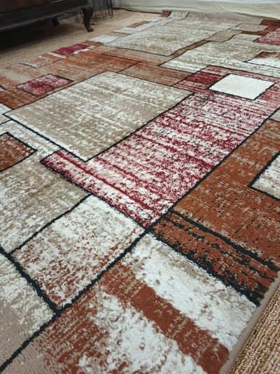 Beautiful Rug in Excellent Condition