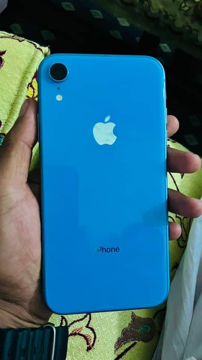 Apple iPhone XR