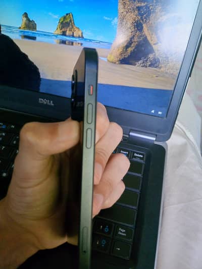 Apple iPhone 12