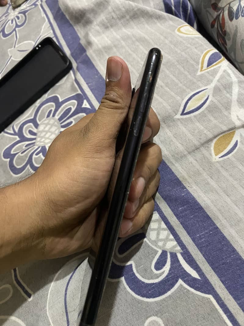 Apple iPhone 7 Plus 2