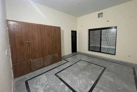In Marghzar Officers Colony Of Marghzar Officers Colony, A 10 Marla House Is Available