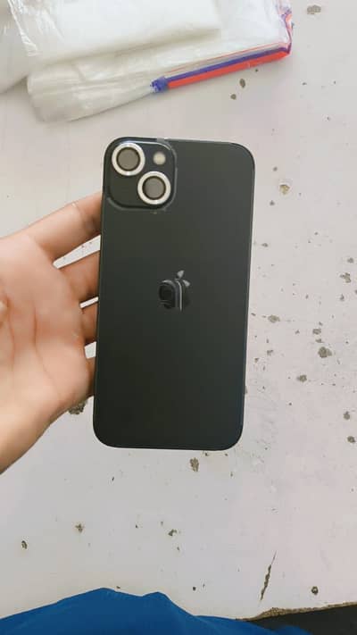 Apple iPhone 13