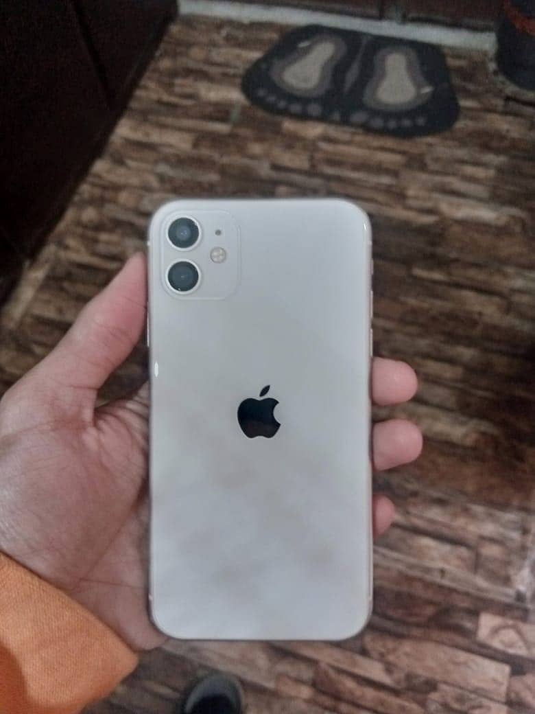 Apple iPhone 11 6