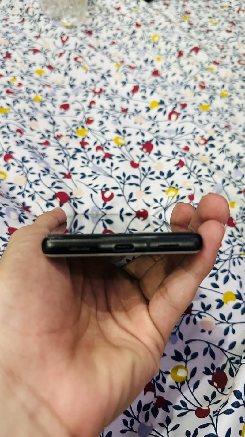 Google Pixel 6a 3