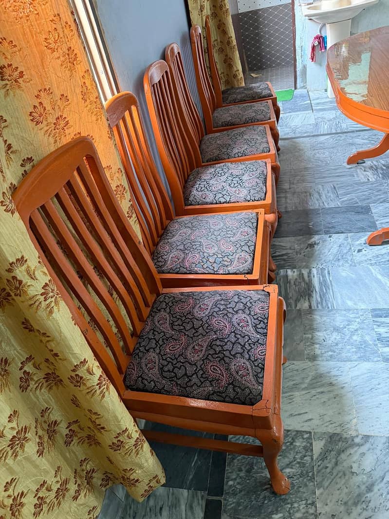 Dining table 4