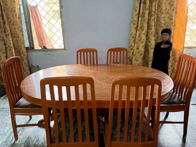 Dining table 5