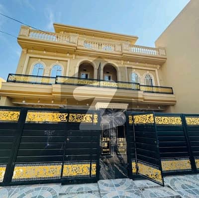 8 MARLA BRAND NEW HOUSE DOUBLE STORY AVAILABLE FOR SALE MILITARY ACCOUNTS SOCIETY COLLEGE ROAD LAHORE