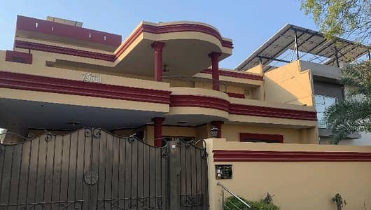 23 Marla House In Beautiful Location Of Wapda Town Phase 1 In Lahore