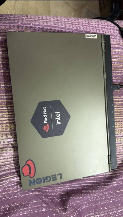 Lenovo Legion 5 OLIVE GREEN