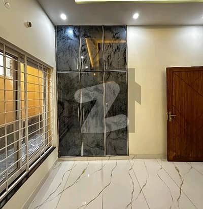 5 MARLA BRAND NEW HOUSE EDEN BOULEVARD FOR SALE BLOCK C COLLEGE ROAD LAHORE