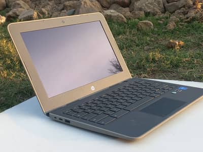 hp chromebook 4gb 32gb with touch screen 2029