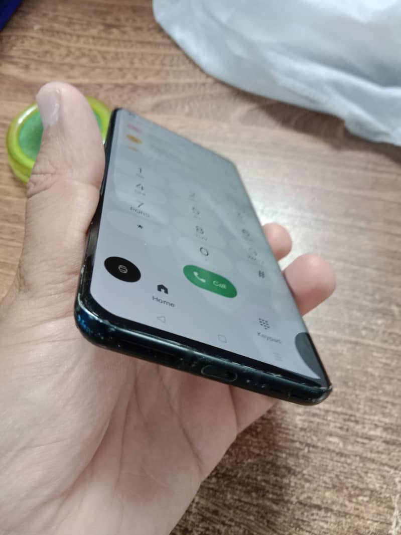 One Plus 10 Pro 4