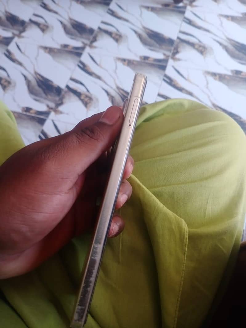Tecno CAMON 30 4