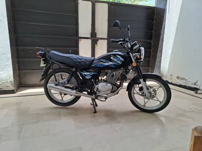 Suzuki GS 150 2022