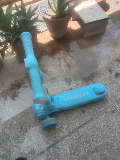 kids scooty