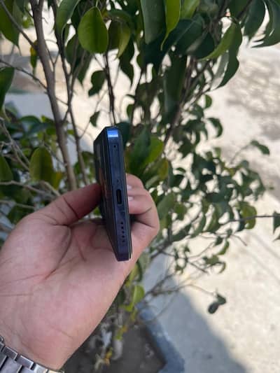Vivo Y100