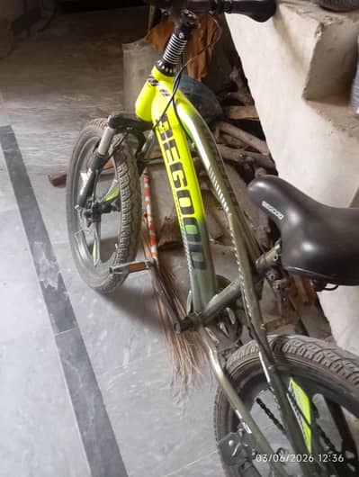 This is very nice cycle and less dirty