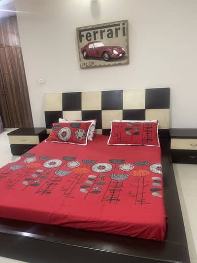 Bed set with dressing