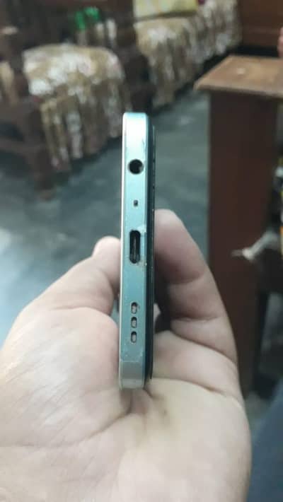 OPPO F21 Pro