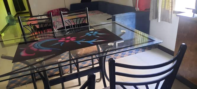 Rod iron dinning table with 4 chairs