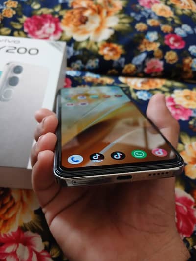 Vivo Y200 5G – Excellent Condition – PTA Approved