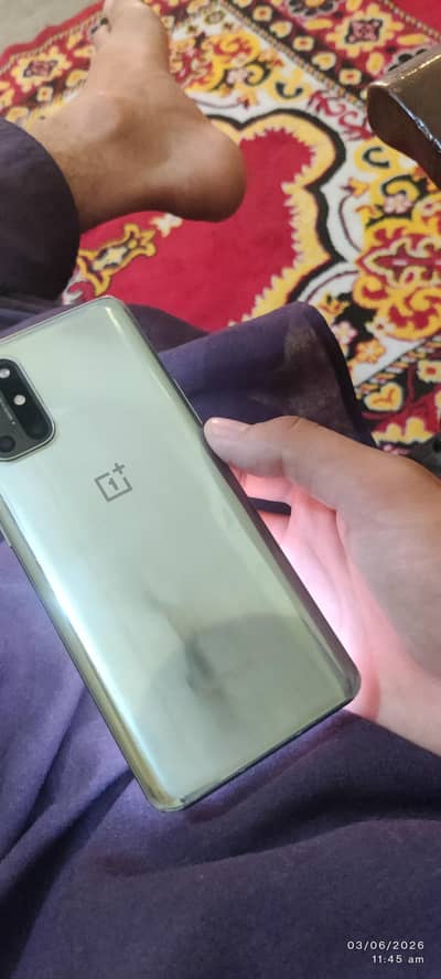 One Plus 8T 256GB 10by10 lash condition ni any single scratch