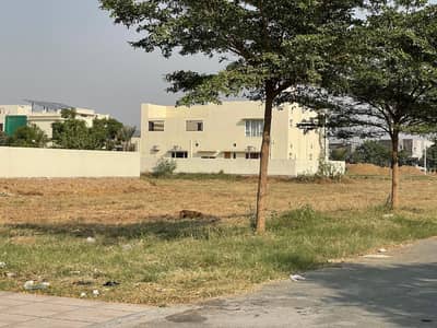 U Block 1 Kanal Plot Available Ideal Location For Sale