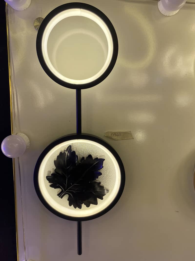 Leaf Wall Light 2