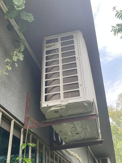 gree inverter 2.5 ton