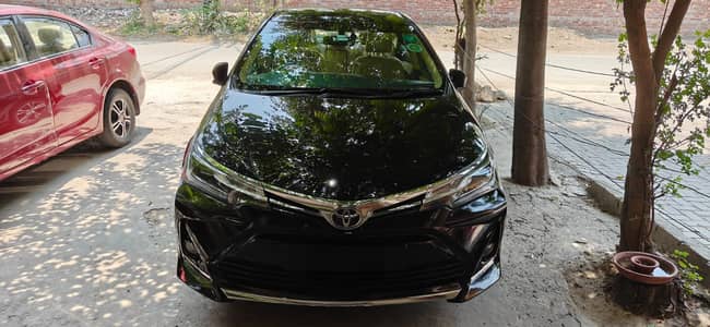 Toyota Corolla Altis Grande CVT-i 1.8 2020 [ URGENT SALE ]