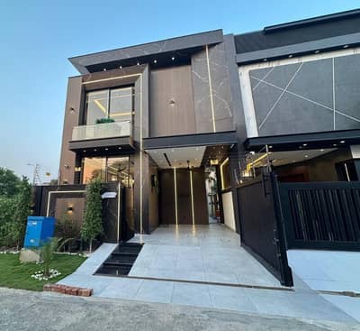 5 MARLA MODERN DESIGN HOUSE FOR RENT IN DHA PHASE 9 TOWN