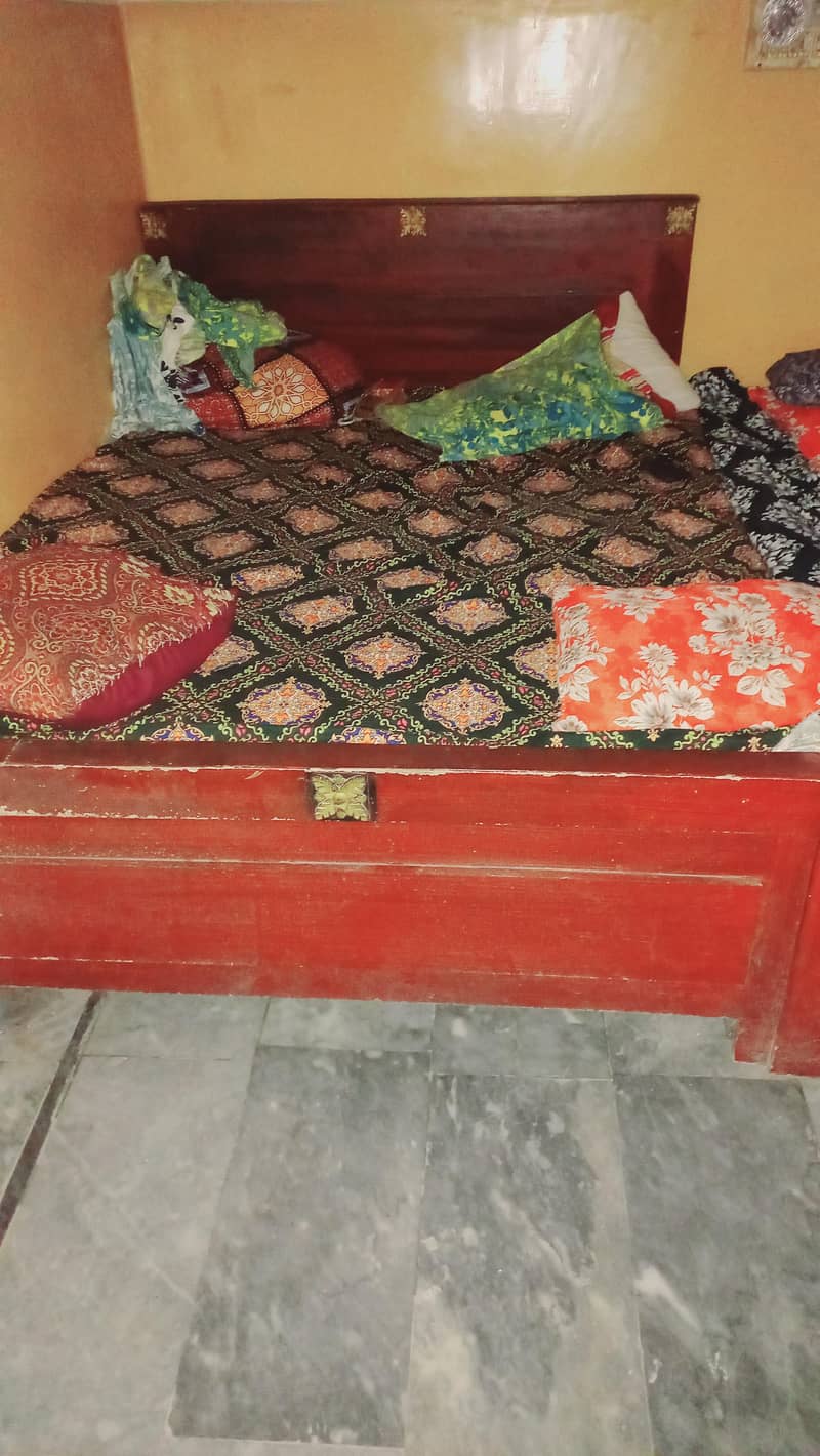 Double Bed 0