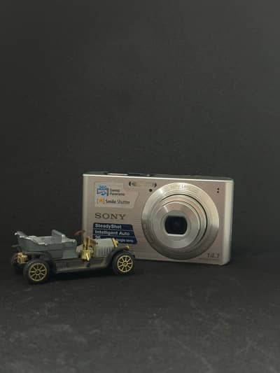 Sony W610 | 14.1 Megapixel | 5X Optical Zoom | Ready to Use