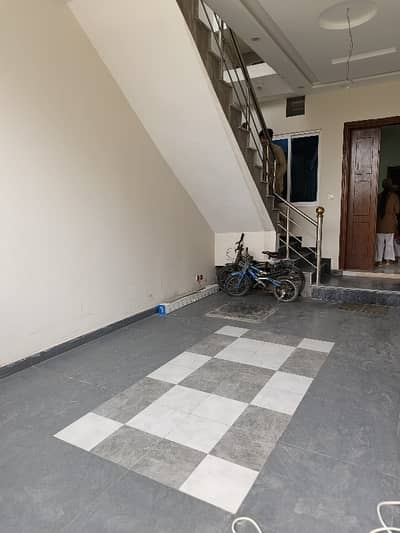 6 Marla 2.5 Storey House For Sale All Facilities Available Water Gas Available